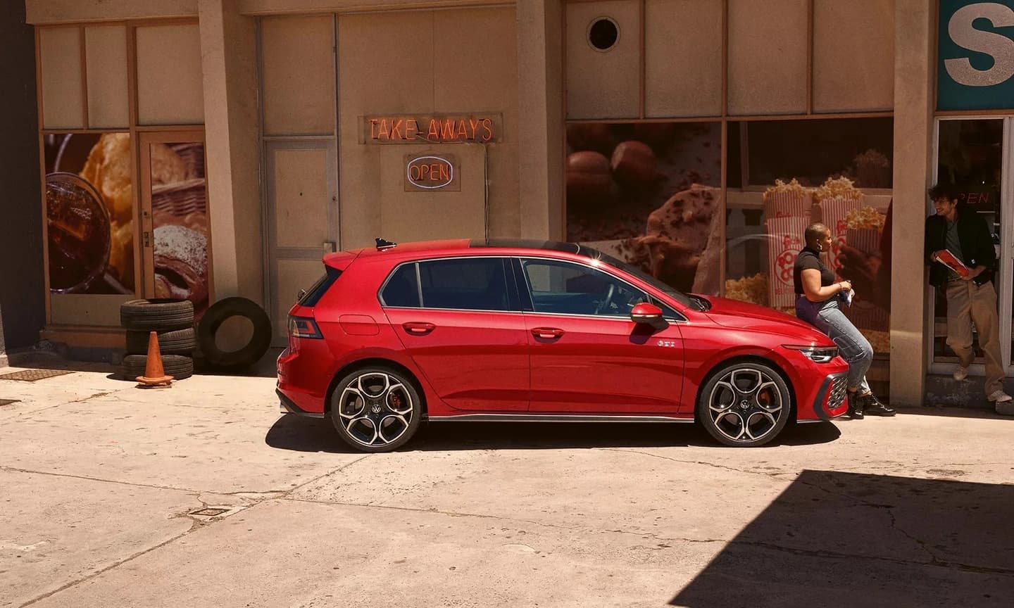 <p><strong>Szybki i sportowy Golf GTI</strong></p>